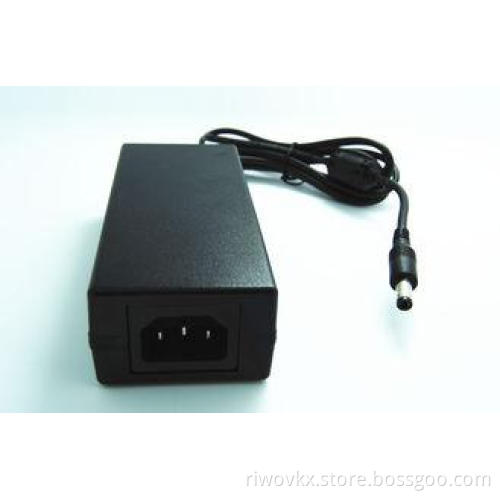 Multifunction 20V 3A 60W Output International DC C14 3 Pin
